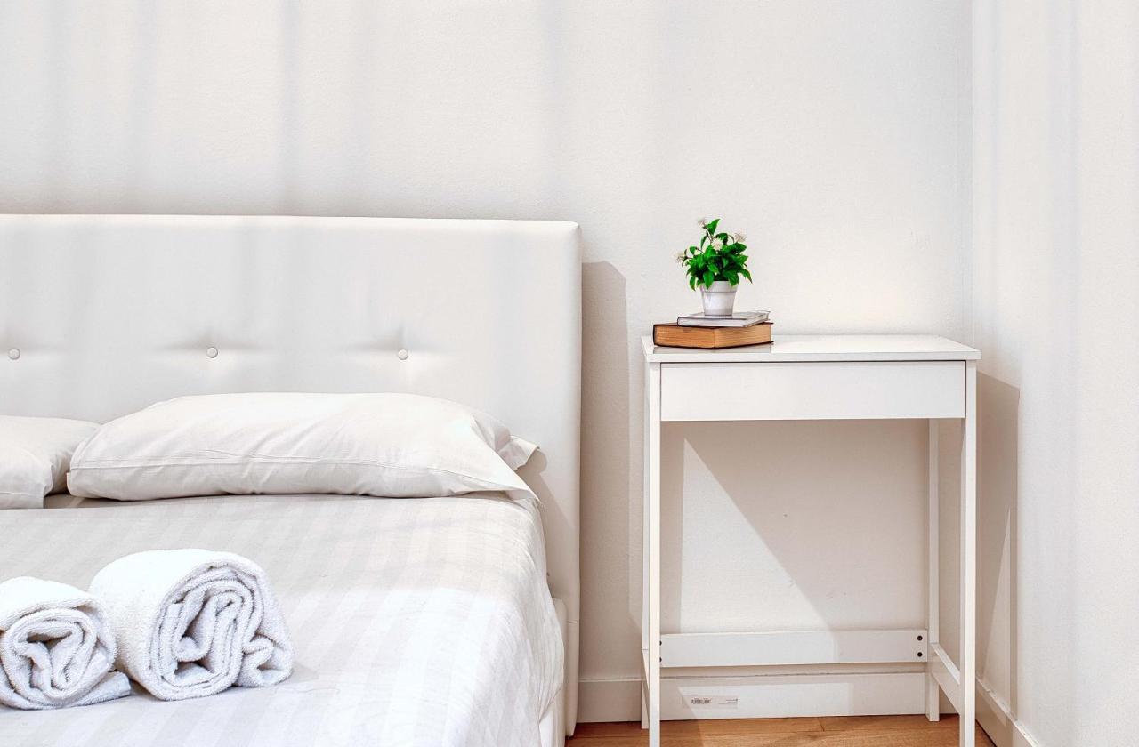 Apartamento Joivy Warm And Inviting Flat With Balcony Milán Exterior foto